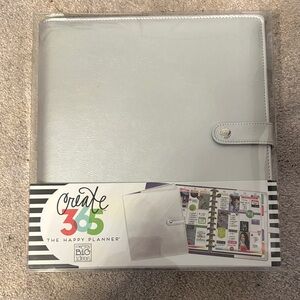 Me & My Big Ideas Silver Deluxe Planner Cover (no planner included)